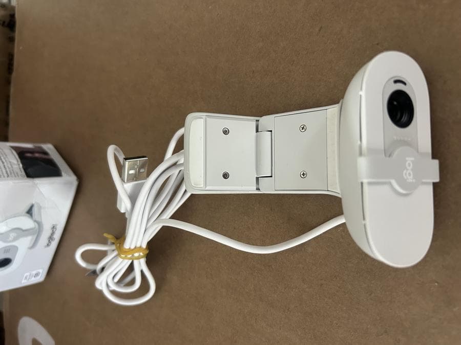 Cámara Web Full Hd 1080P, Rightlight 2, Logitech Brio 100 Blanco - Outlet — miniatura 2