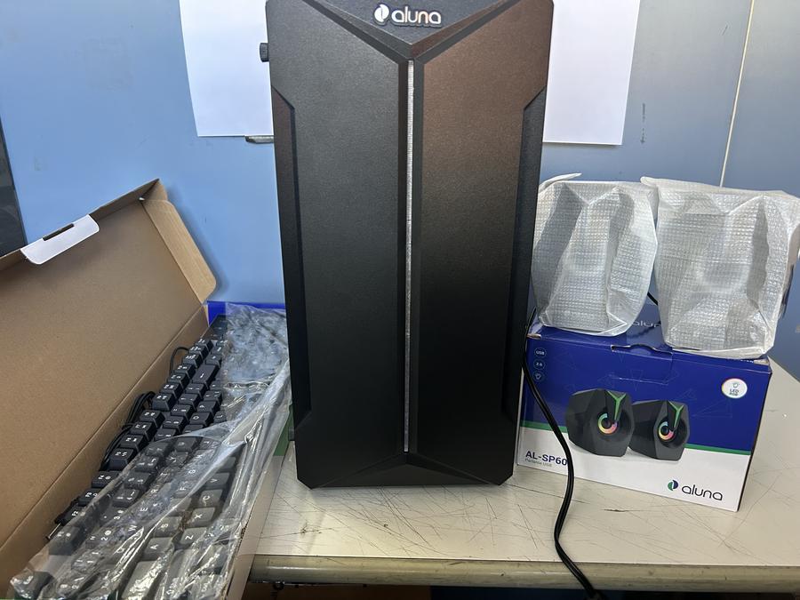 Gabinete Kit Aluna KG15 Sin fuente Outlet